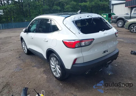 2021 Ford Escape Titanium Hybrid z USA, uszkodzony, nr VIN 1FMCU9DZ2MUA92284